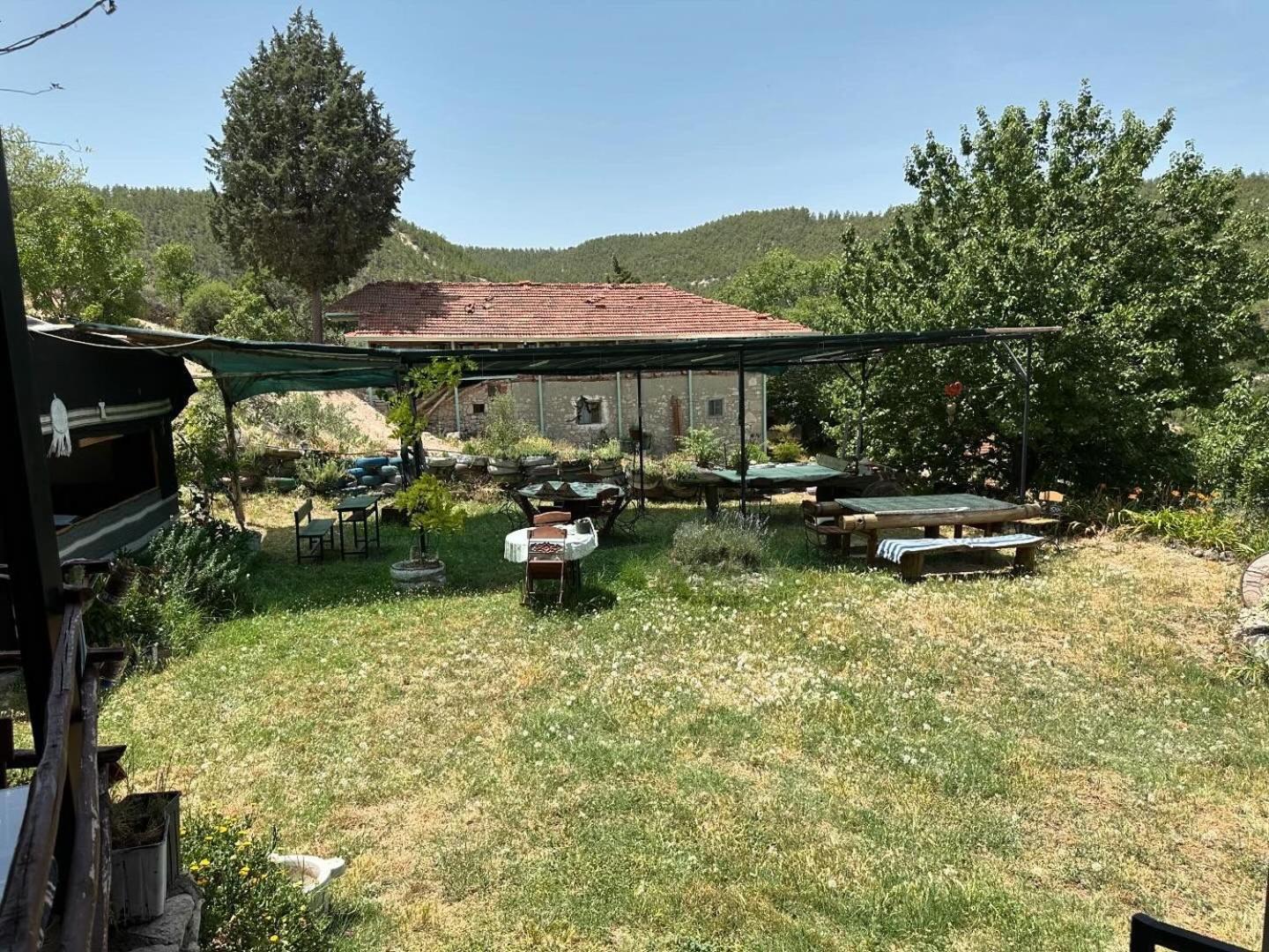Sato Koeyevi-Selendi Hotel Bagian luar foto